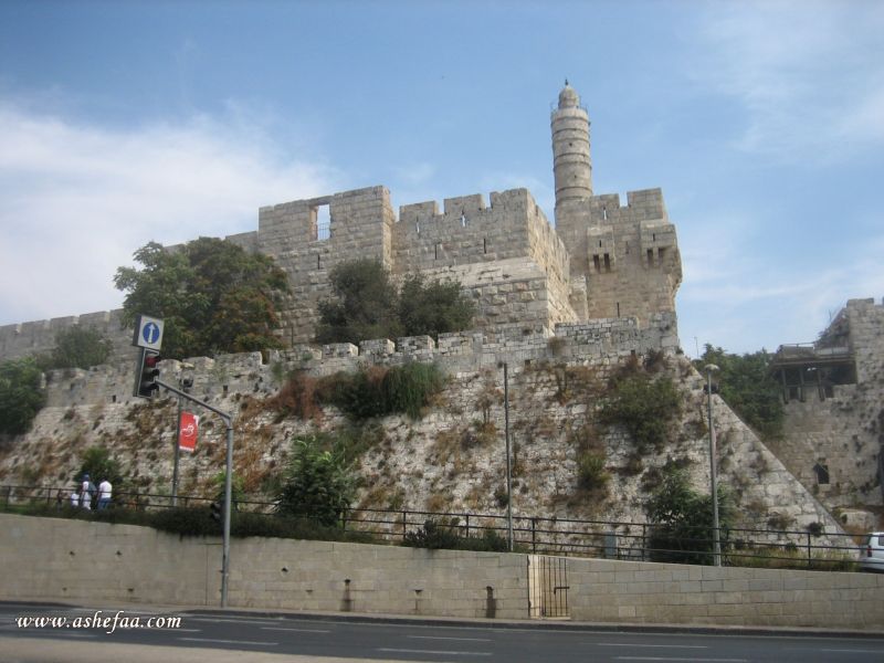القلعة بجانب باب الخليل