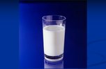 الحليب يقي من ضعف الذاكرة والسكري وأمراض المعدة
