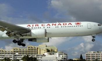 تأخر طائرة كندية عن الإقلاع بسبب رائحة أحد الركاب