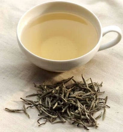 الشاي الأبيض من أهم الوسائل لمكافحة البدانة