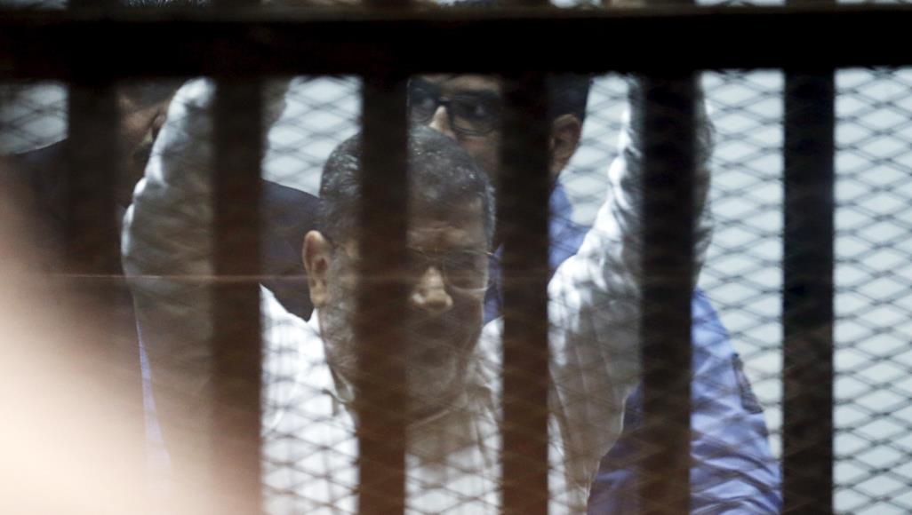 آخر كلمات مرسي: لدي أسرار وأتعرض للقتل المتعمد