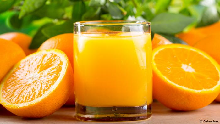 دراسة : عصير البرتقال وقاية من الخرف المبكر